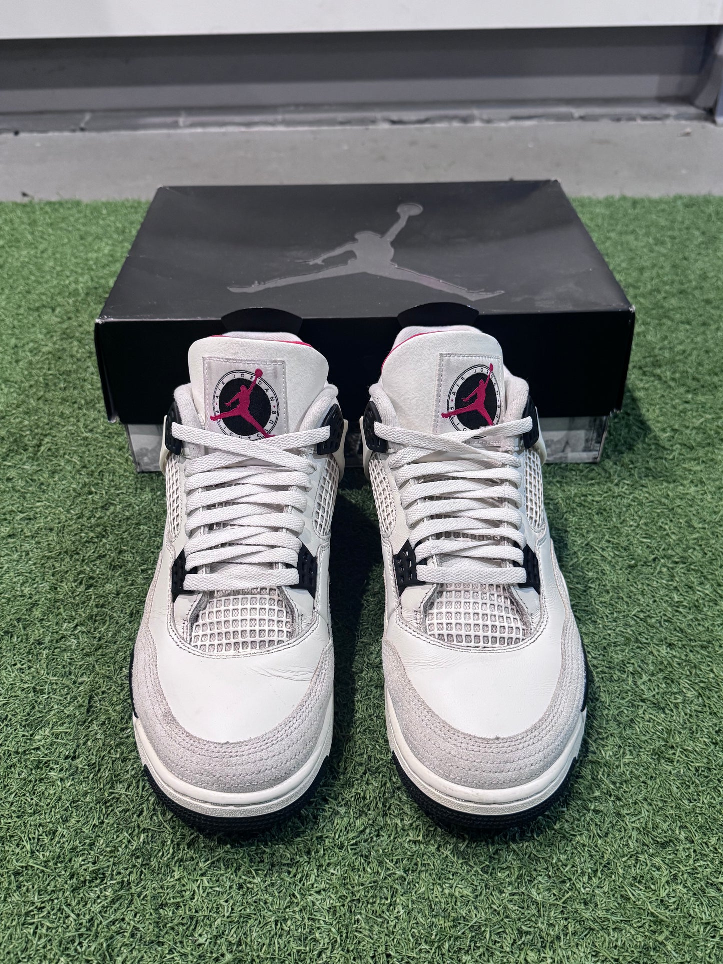 Jordan 4 Flight Club (11)