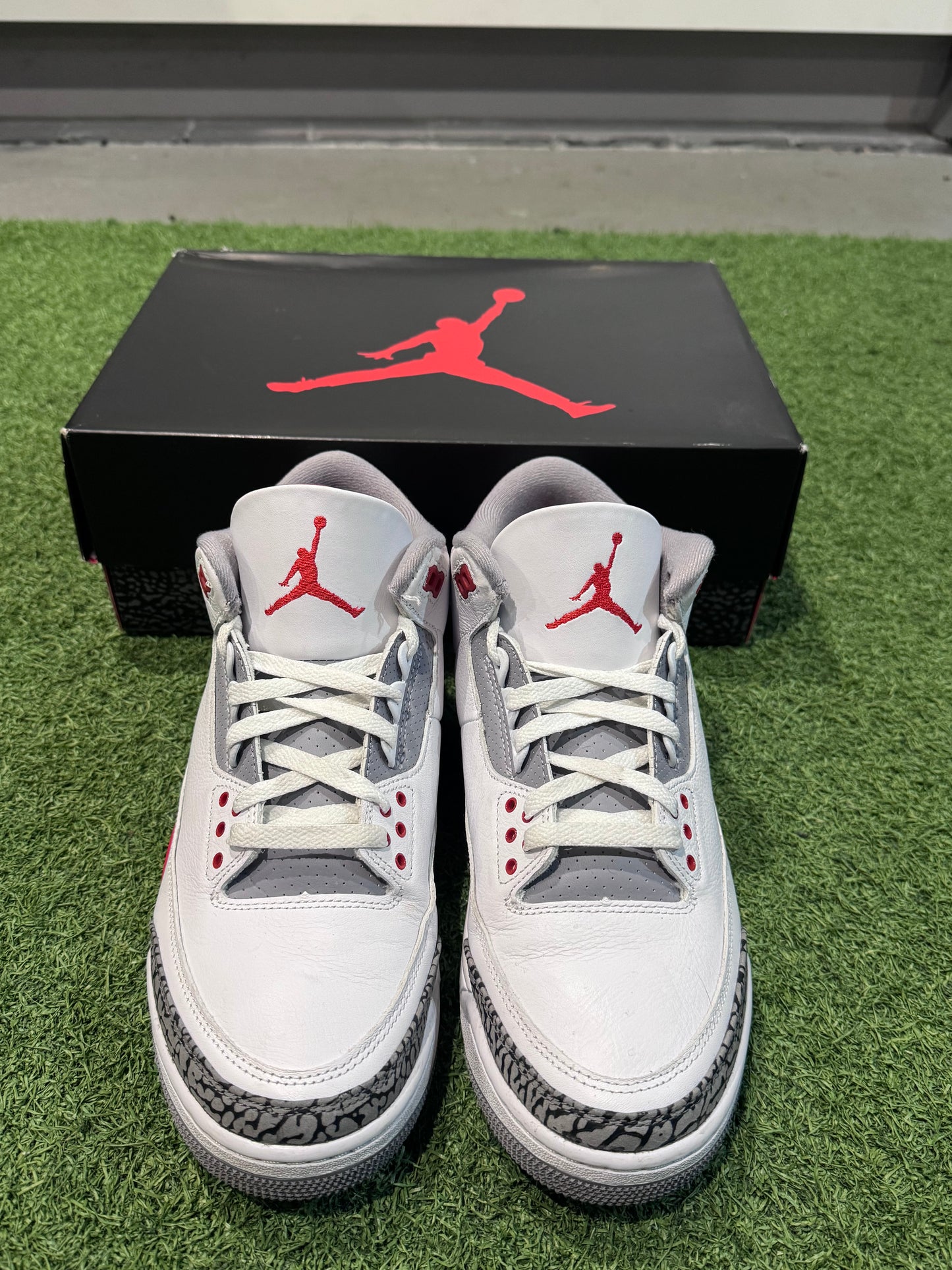Jordan 3 Fire Red (10)