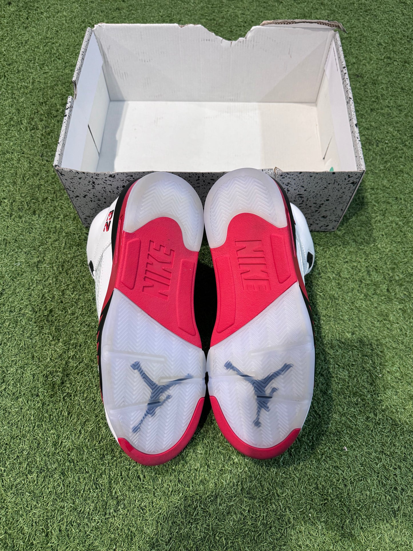 Jordan 5 Fire Red (11)