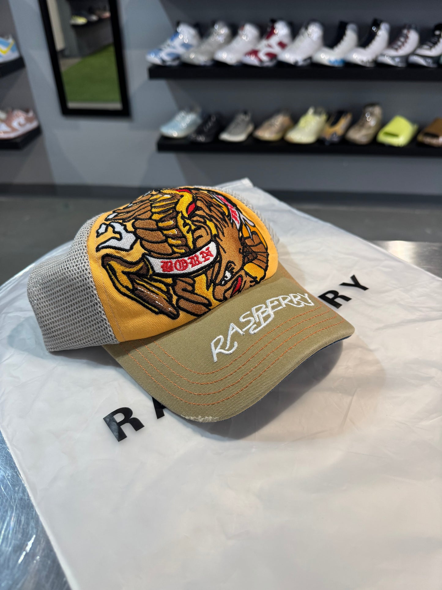 GV Gallery Born Free Hat