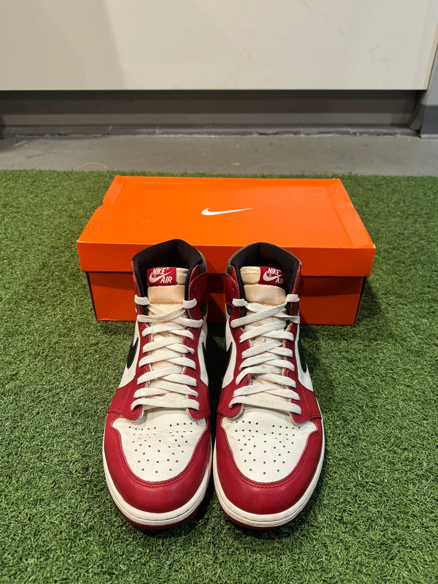 Jordan 1 Lost & Found (12)