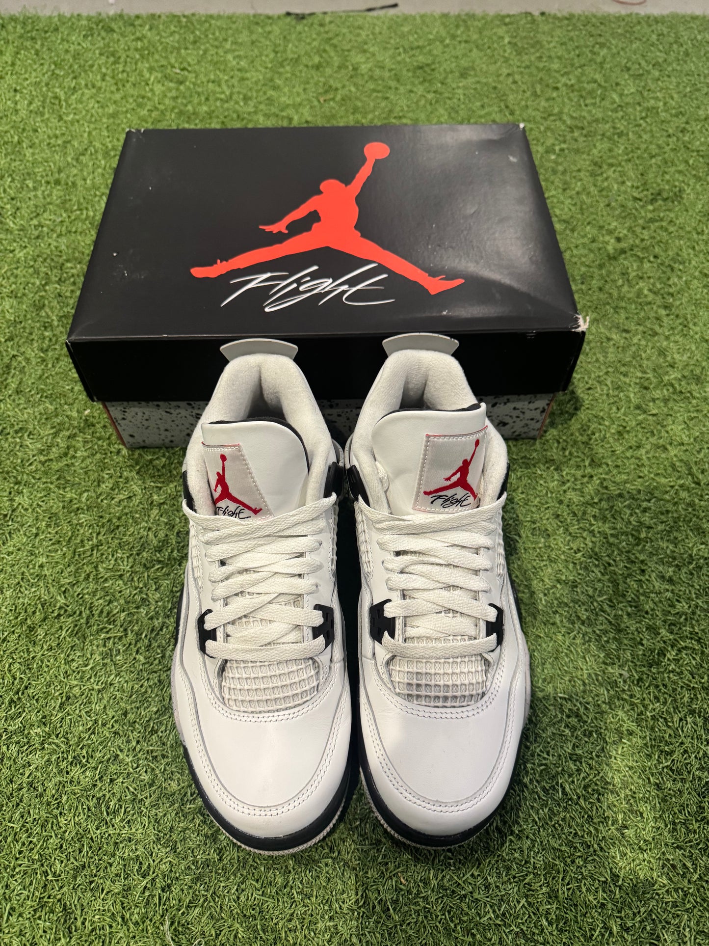 Jordan 4 White Cement (6.5Y)