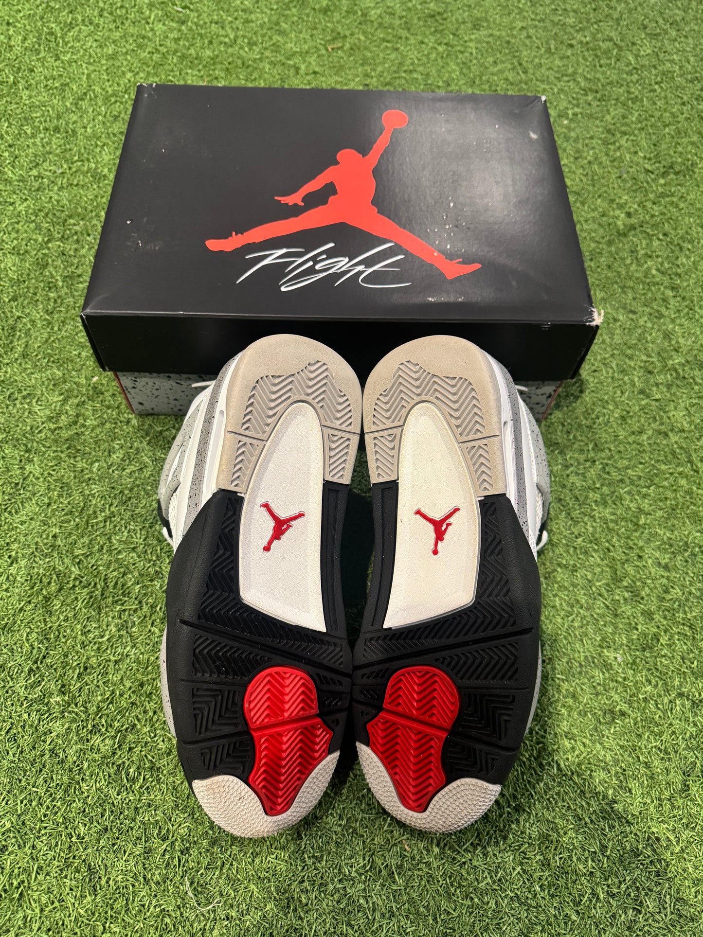 Jordan 4 White Cement (6.5Y)
