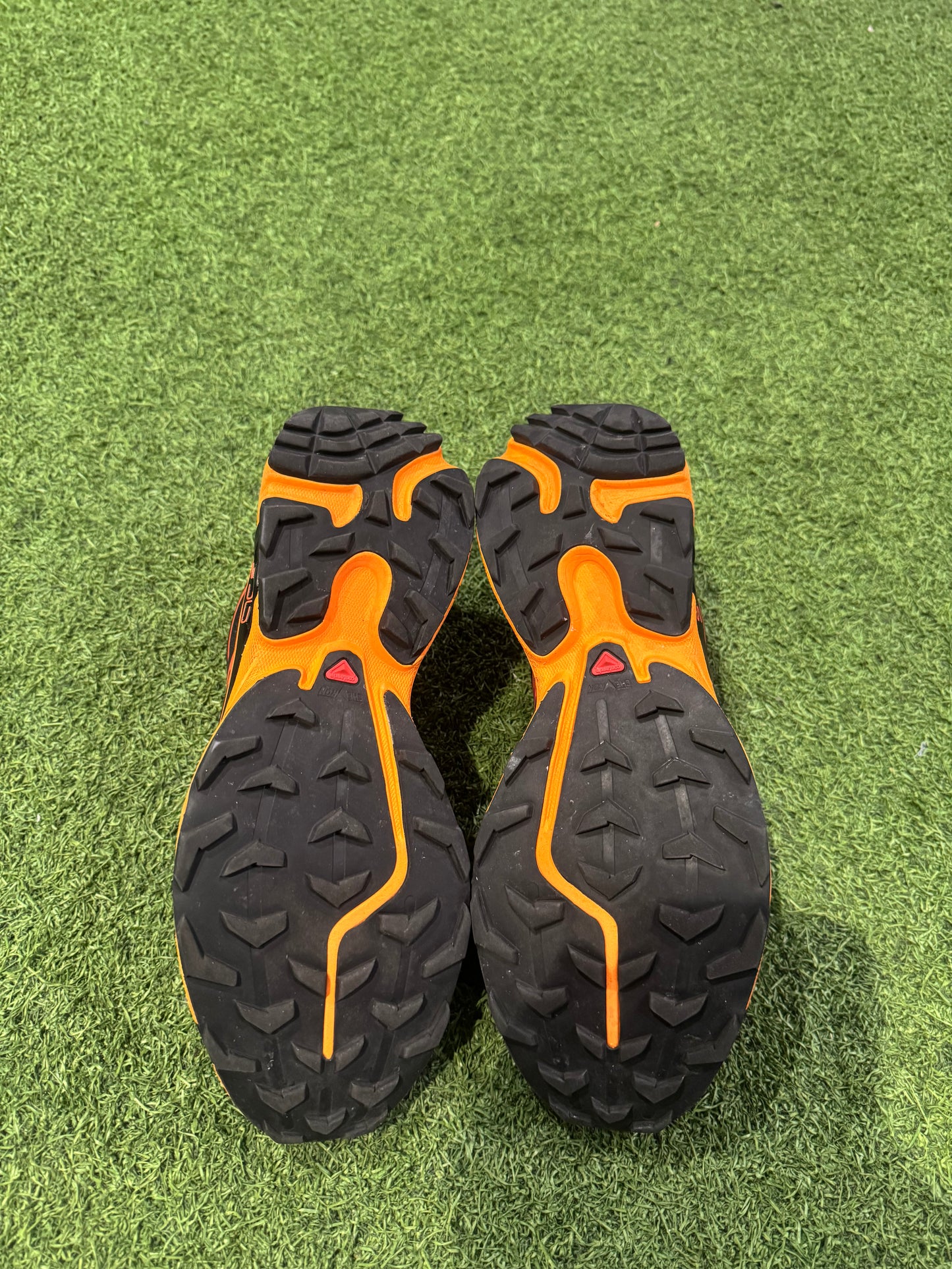 Salomon XT-6 Black Magnet Vibrant Orange (9)