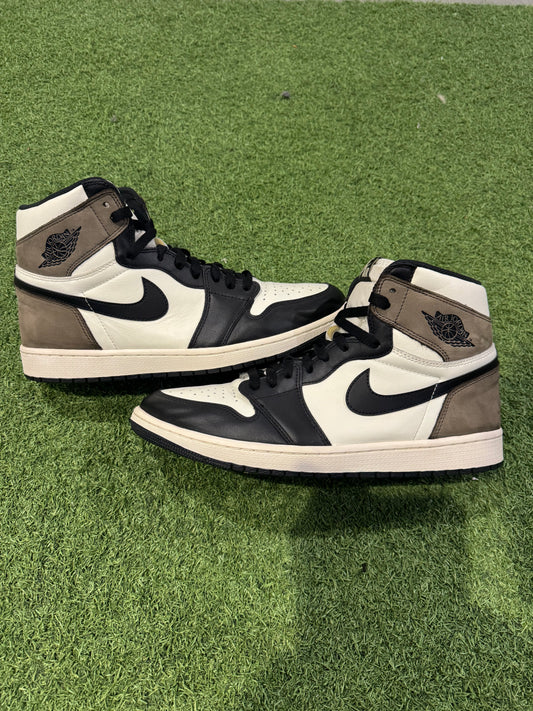 Jordan 1 Mocha (13)
