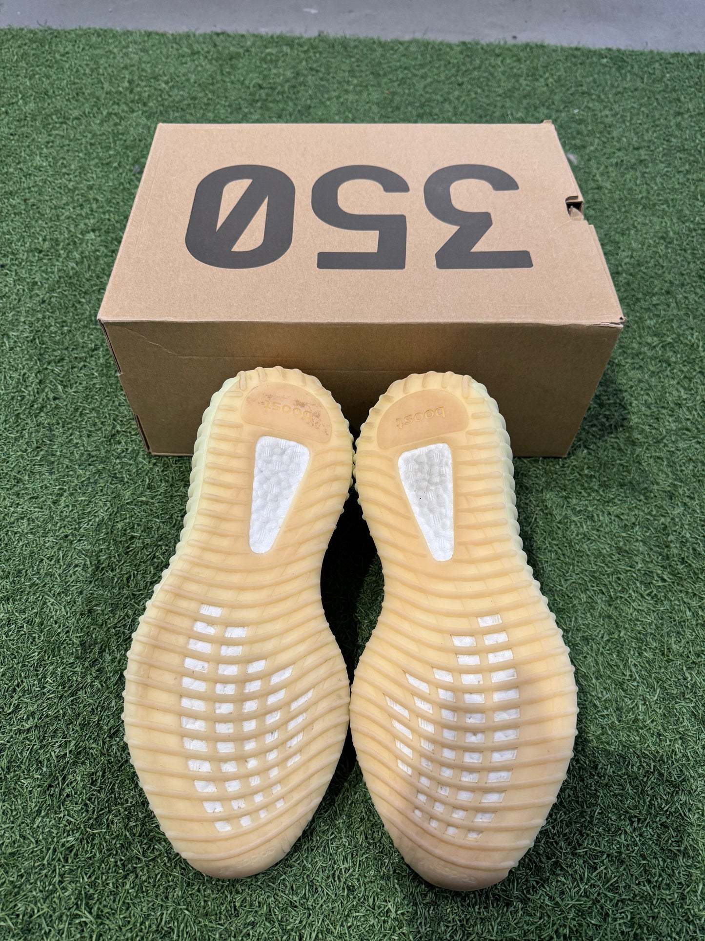 Yeezy 350 Butter (7.5)
