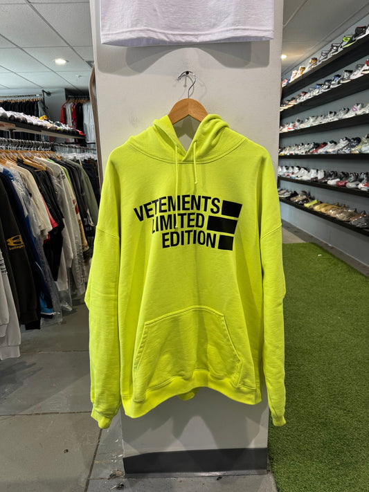 Vetements Limited Edition Logo Hoodie (L)
