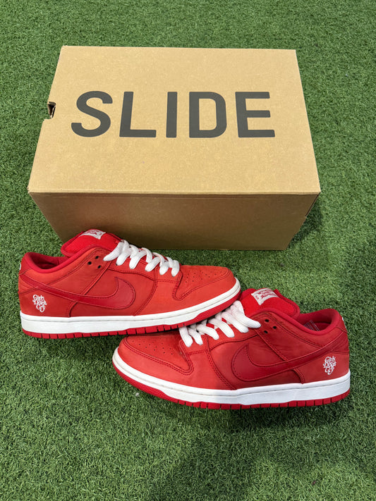 Dunk Low SB Girls Don’t Cry (8.5)