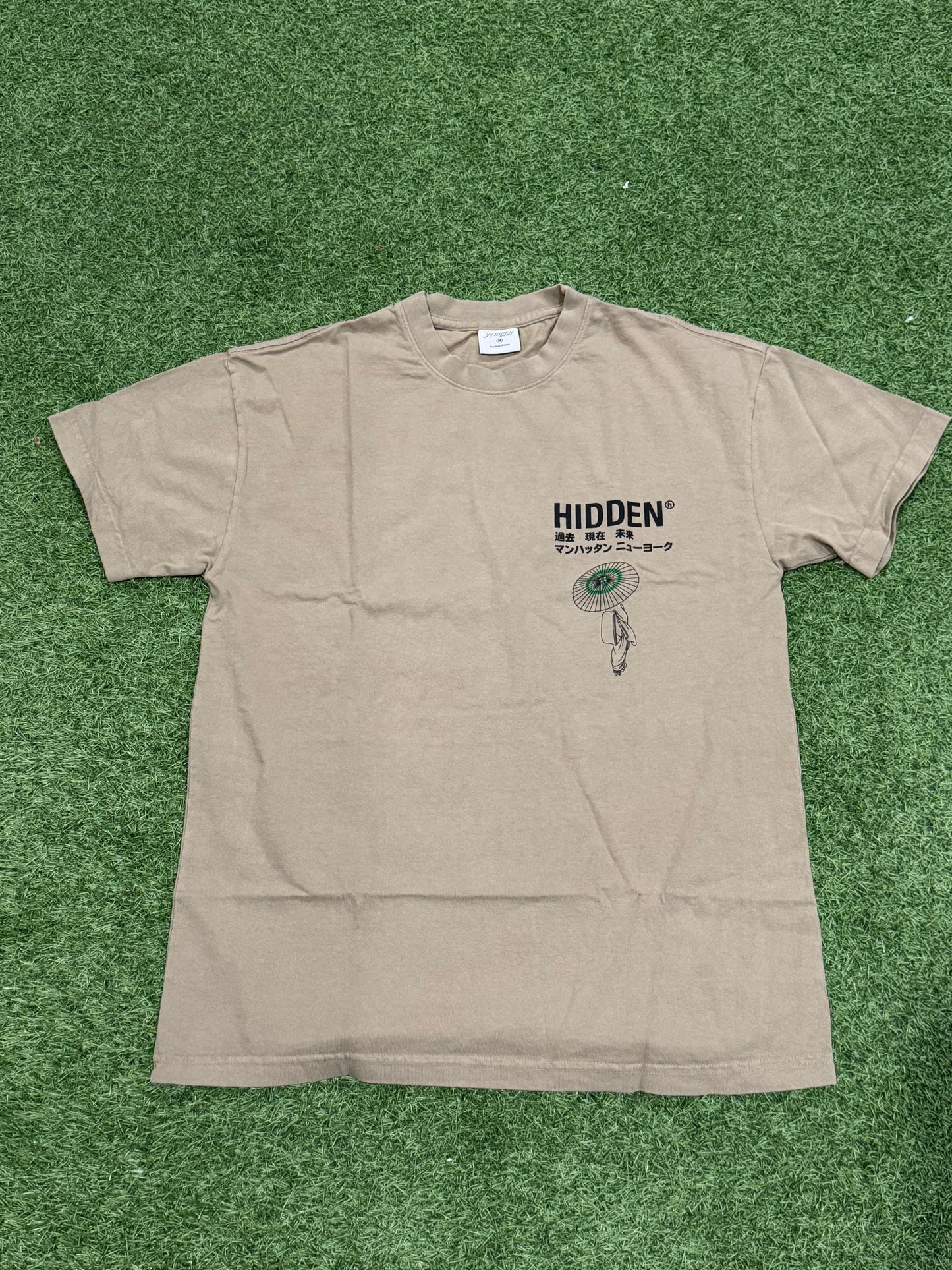 Hidden NY Geisha Tee Beige