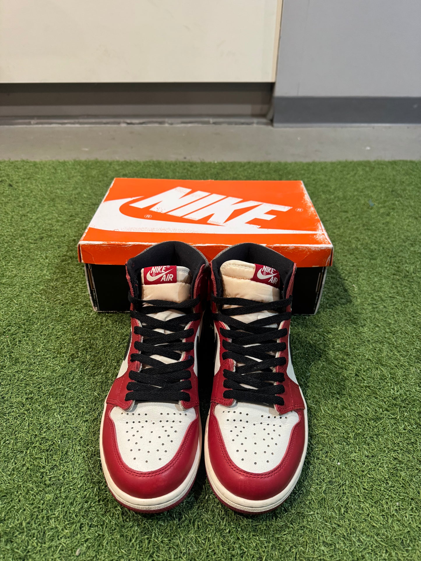 Jordan 1 Lost & Found (8)