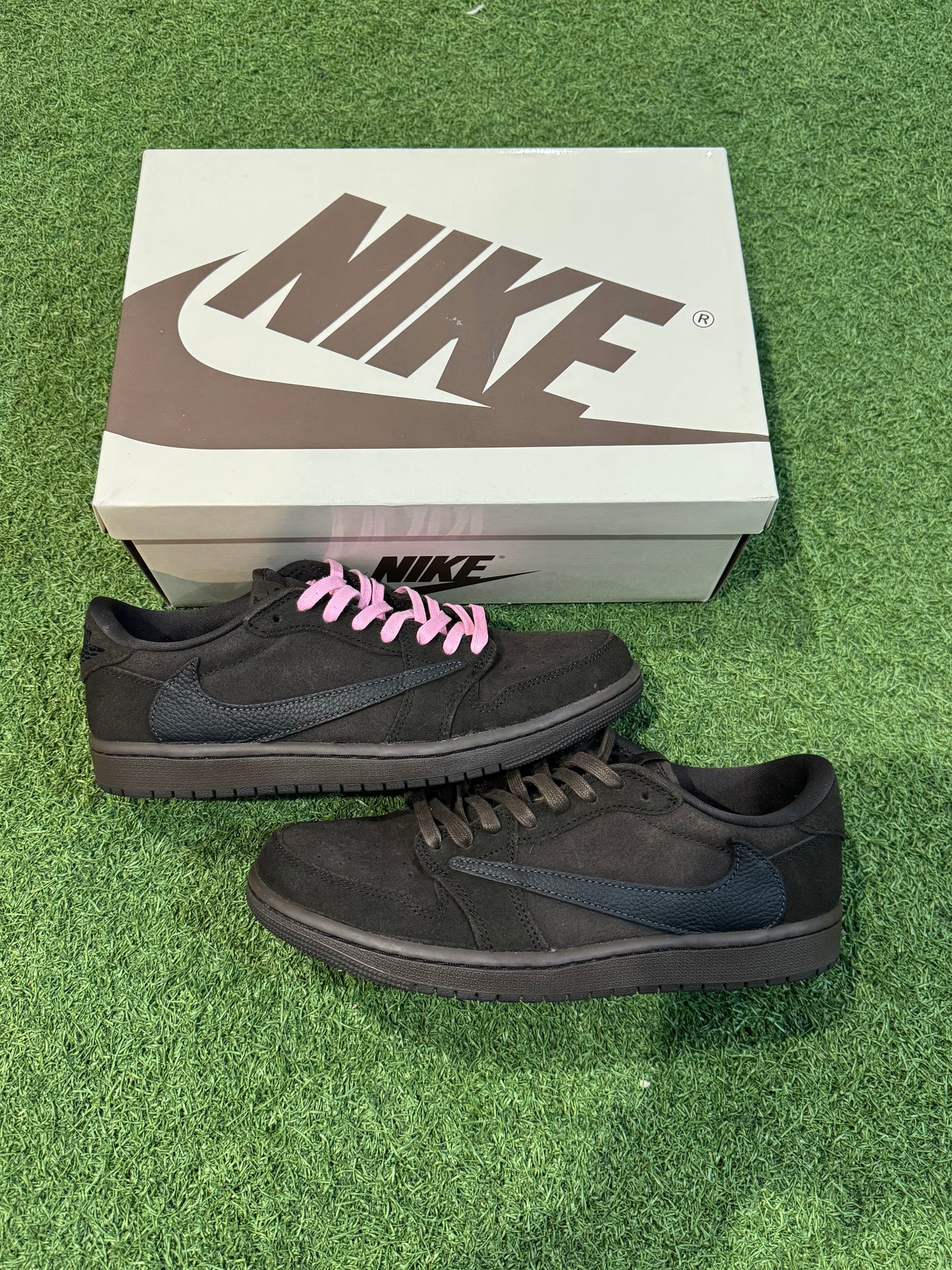 Jordan 1 Low Travis Scott Velvet Brown (8)