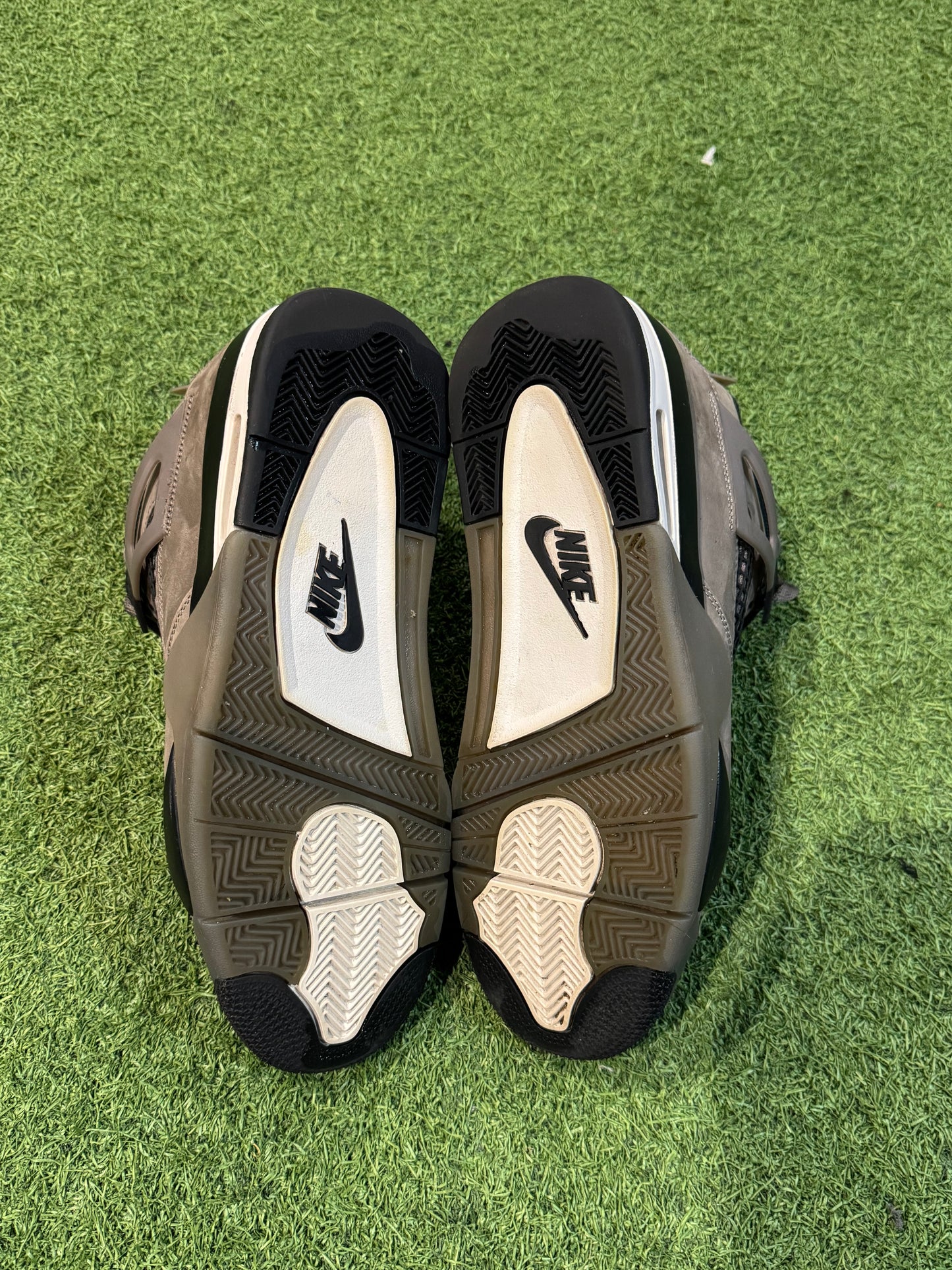 Jordan 4 Cave Stone (11)