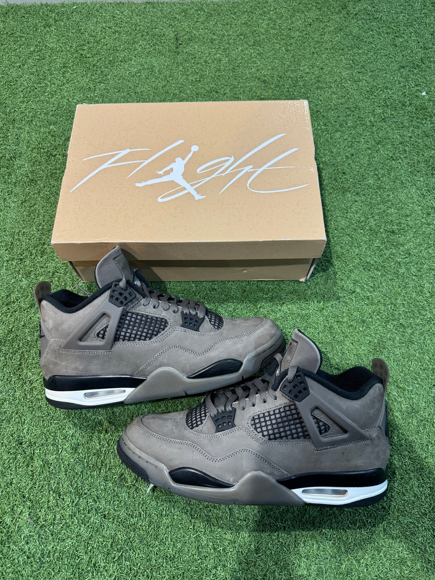 Jordan 4 Cave Stone (11)
