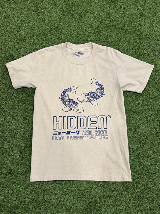 Hidden NY Koi Fish Tee Natural (M)