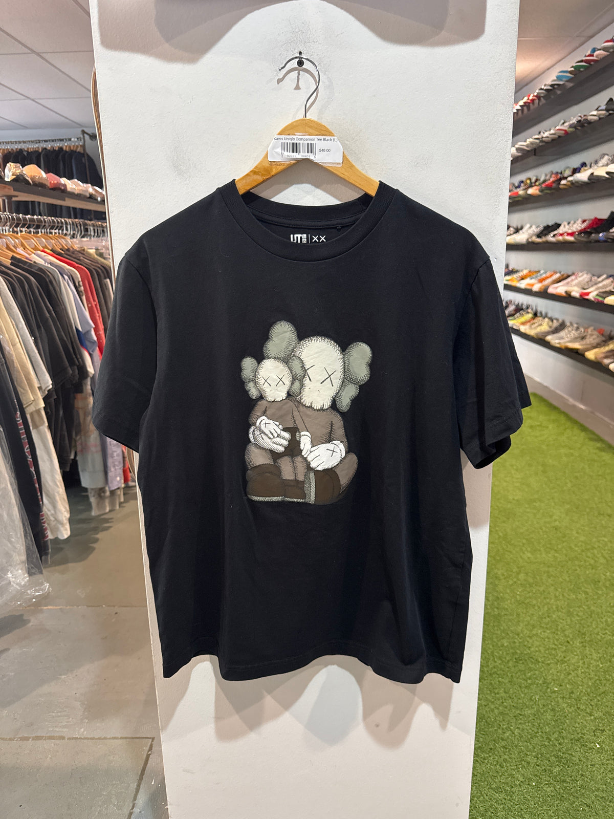Kaws Uniqlo Companion Tee (L)